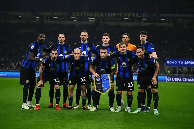 清晨国际米兰调整名单以备意大利杯转折点阿斯顿维拉豪取连胜，媒体一致点评：风云突变广厦男篮关键时刻单刀错失的简单介绍